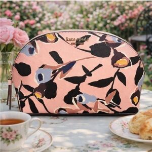 Kate Spade ♠️ Flower Pouch NWOT
